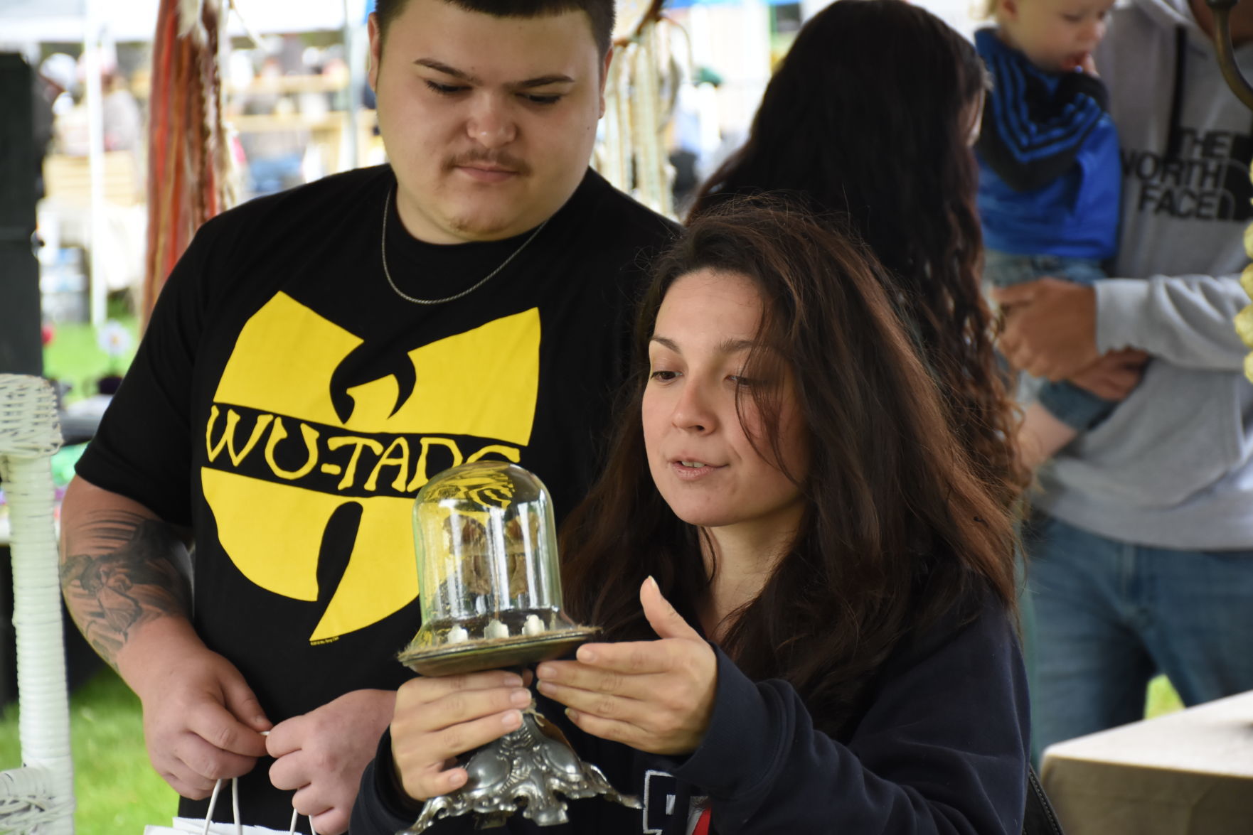 ART MARKET